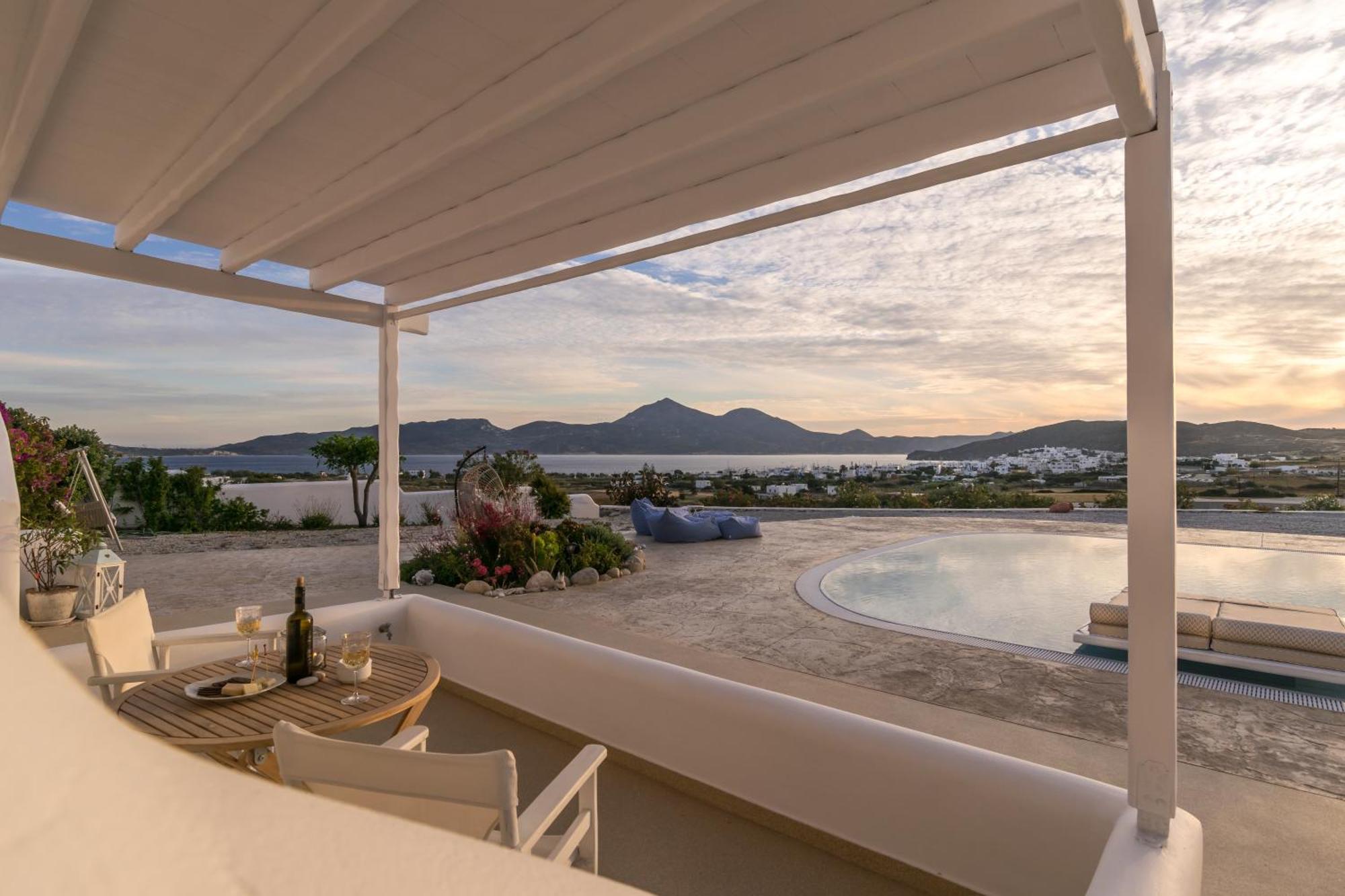 Blu Suites And Studios Adamantas  Exteriér fotografie