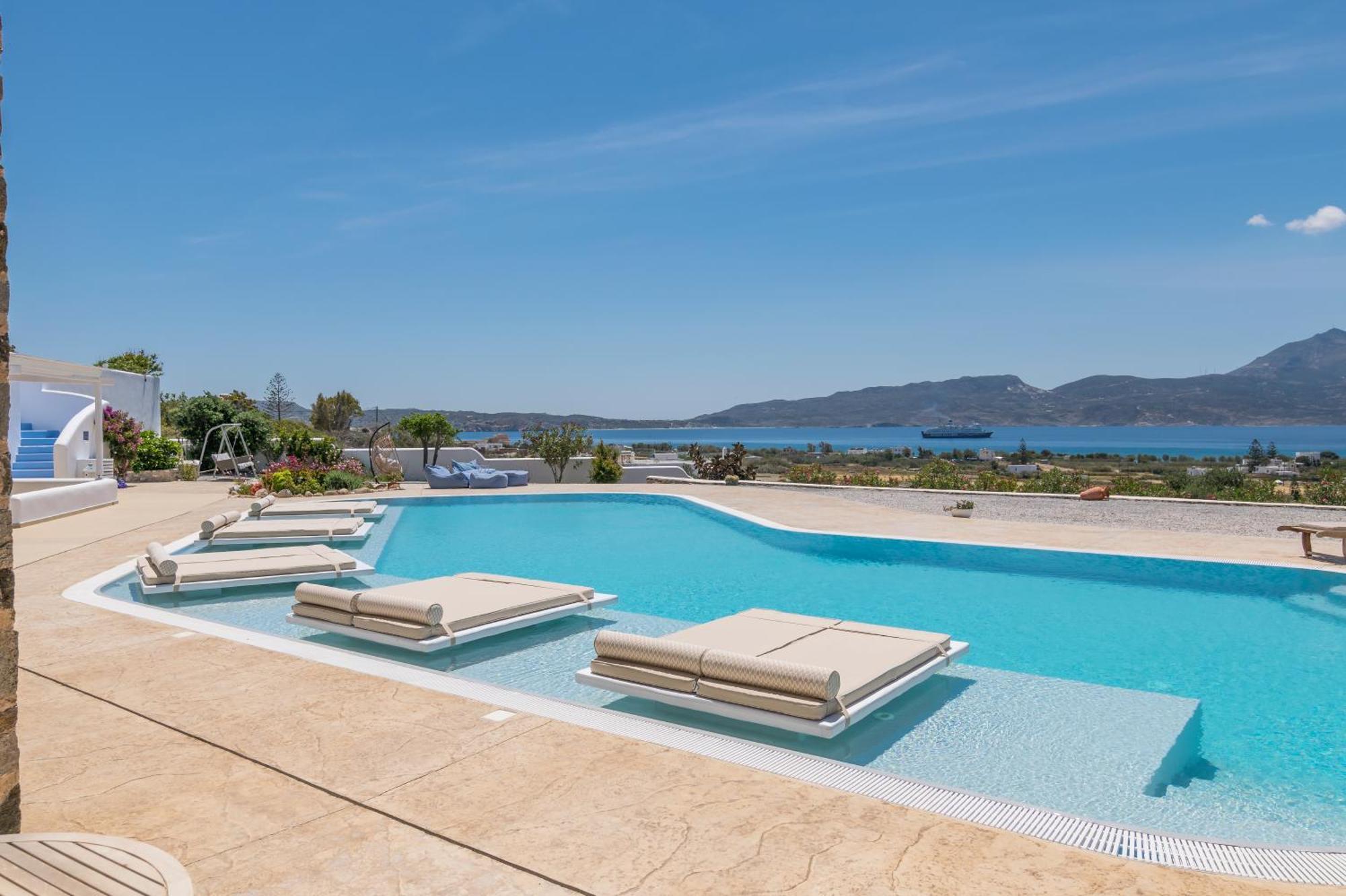 Blu Suites And Studios Adamantas  Exteriér fotografie
