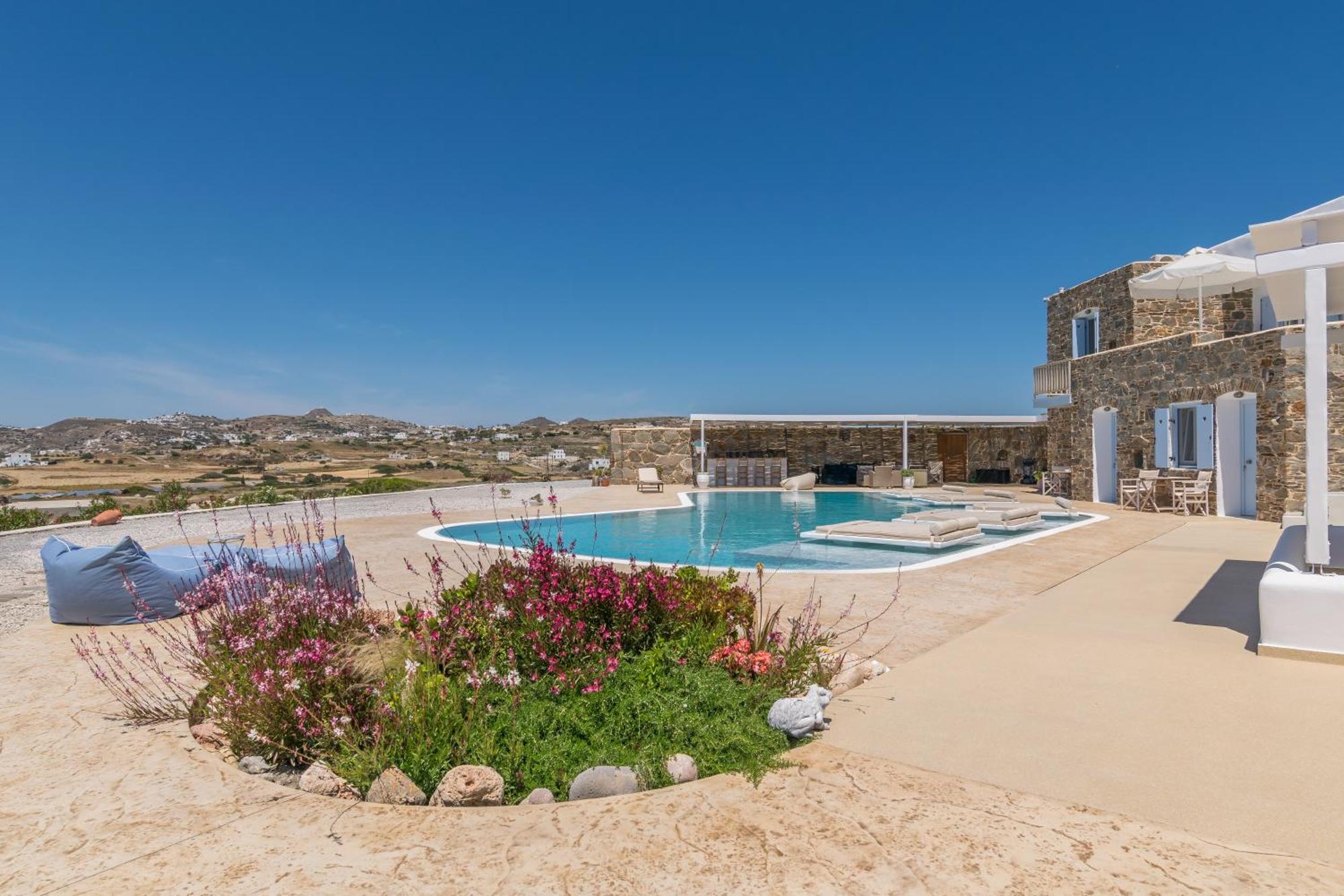 Blu Suites And Studios Adamantas  Exteriér fotografie