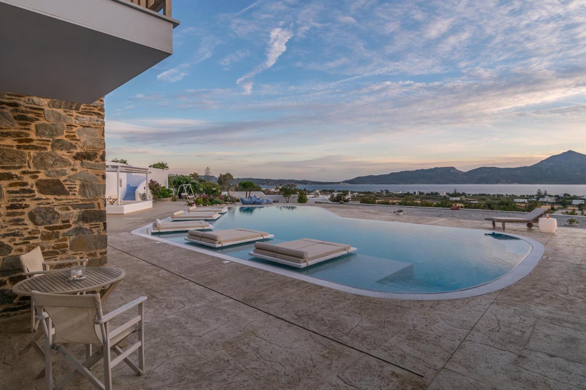Blu Suites And Studios Adamantas  Exteriér fotografie